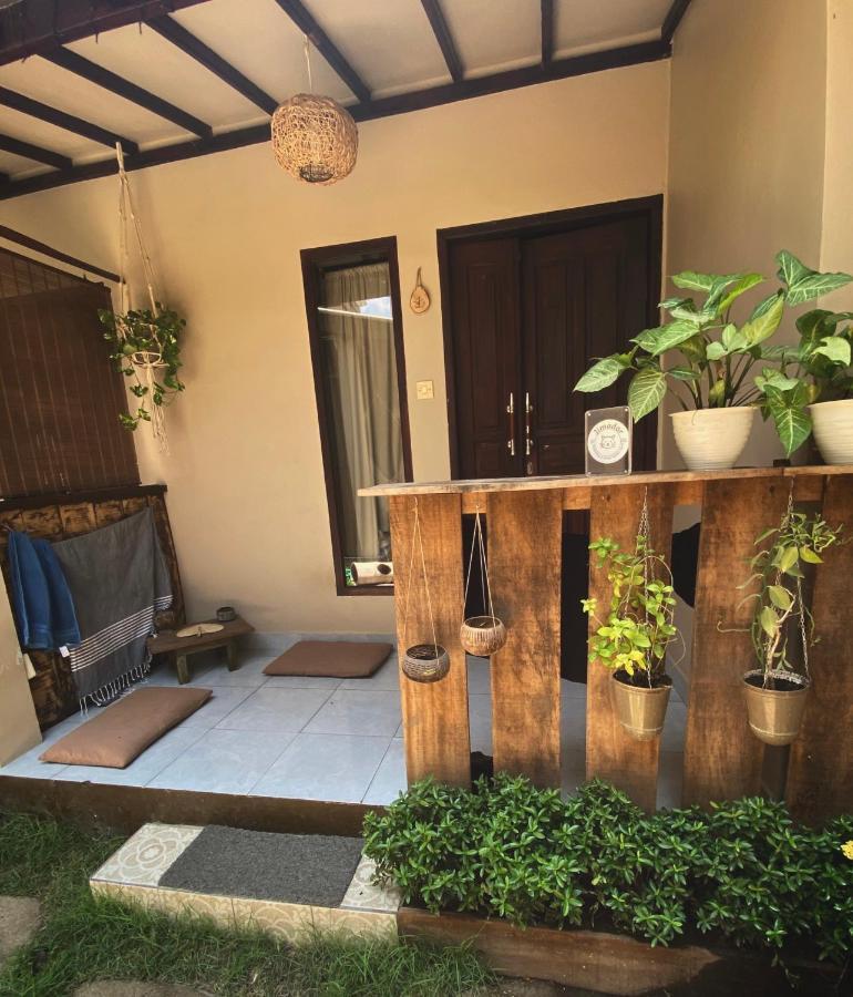 Jimador'S Homestay Gili Trawangan Exterior photo